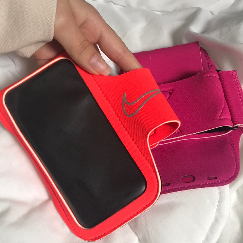 SOLD-✨Free✨ when bundled with any athletic item